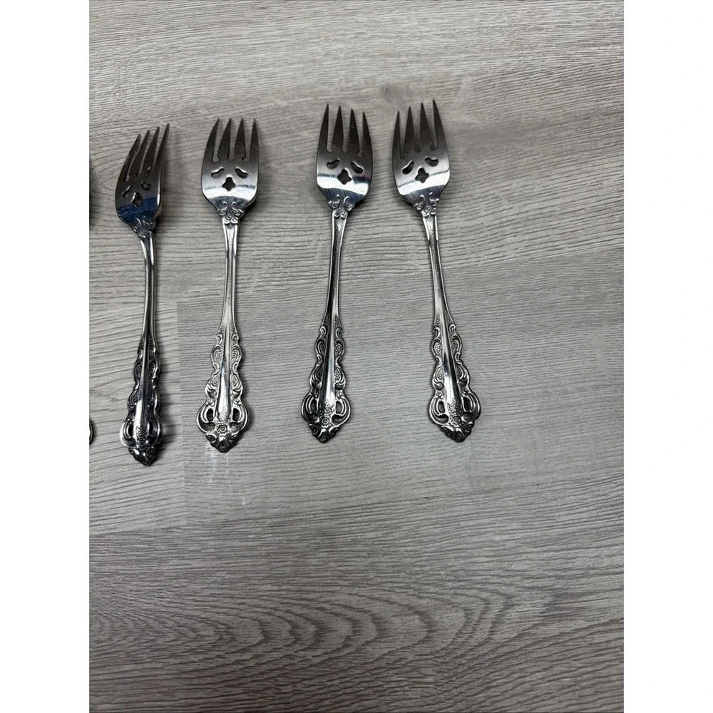 Oneida Renoir-Pembrooke Stainless Steel Salad Fork Set Of 8‎ - Made In USA